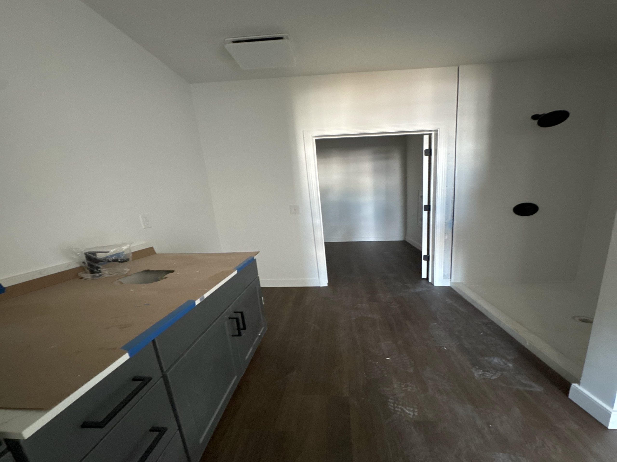 BUILDING TWO–FOURTH FLOOR BATHROOM