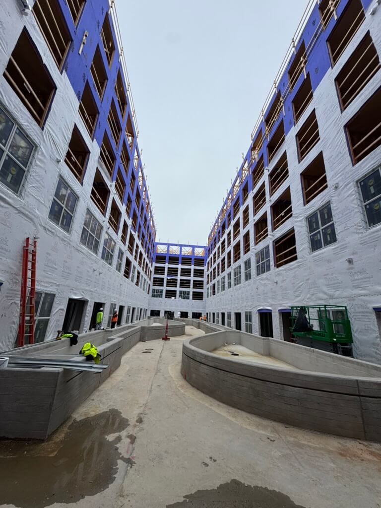 7178BE8F-02D1-4ECF-B530-212F60434984_1_105_c